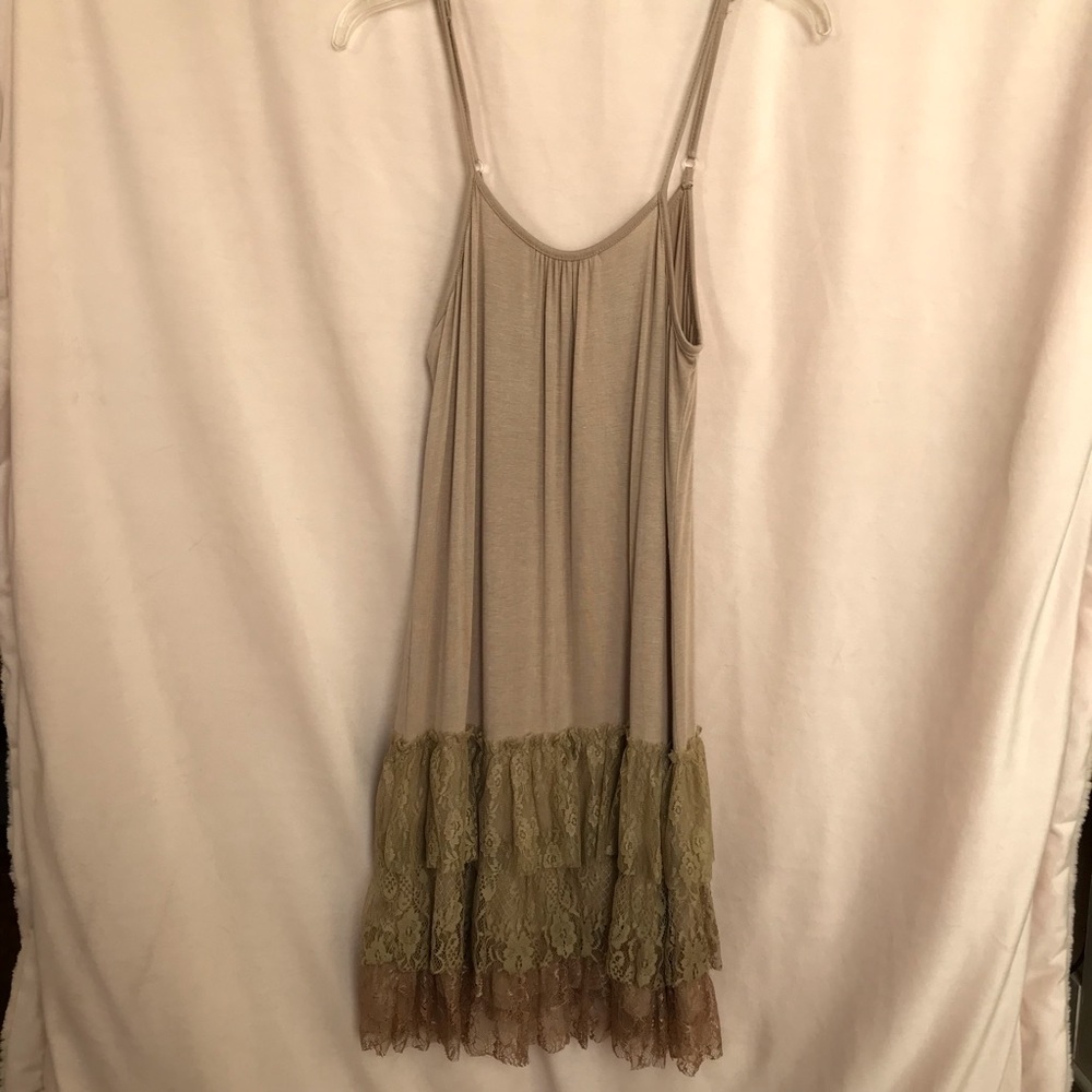 Taupe dress extender